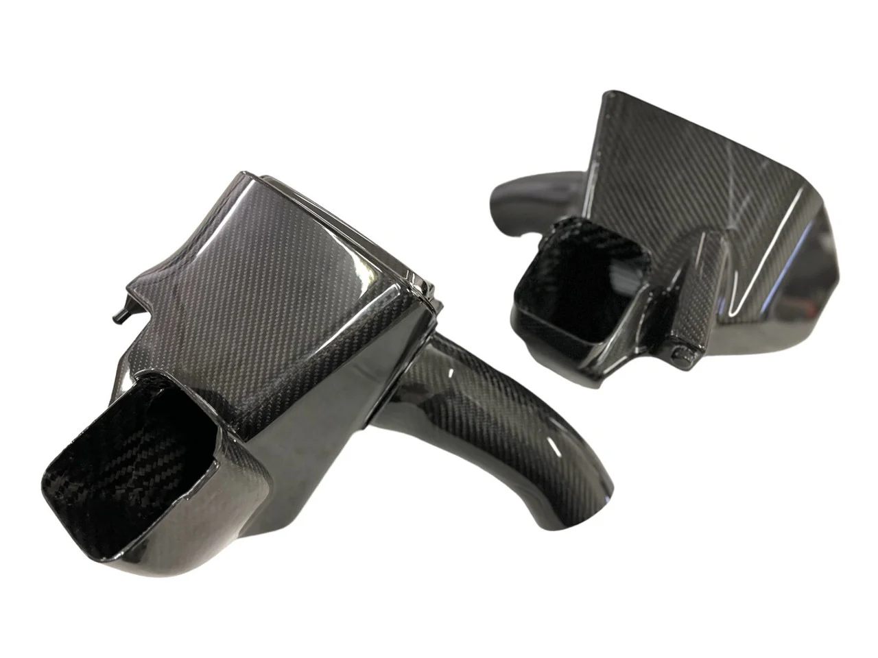 MAD BMW M5 F90 Carbon Fiber Cold Air Intake - Image 3