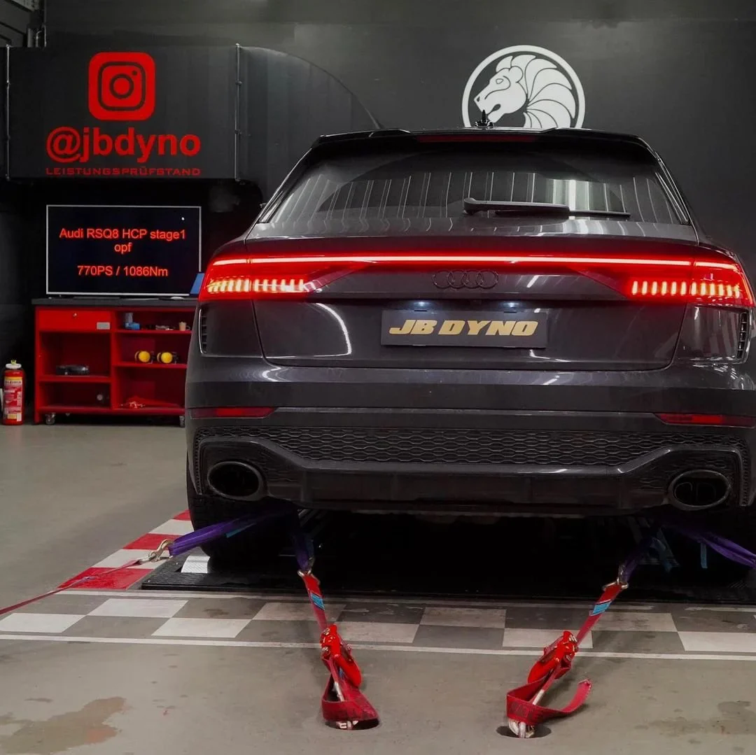 Audi RSQ8 4.0T - Image 3